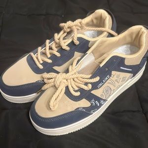 Jinlaike Men’s Casual Sneaker NWOT